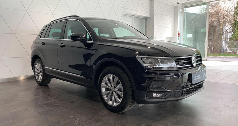 Volkswagen Tiguan cena 125900 przebieg: 24190, rok produkcji 2020 z Warszawa małe 379